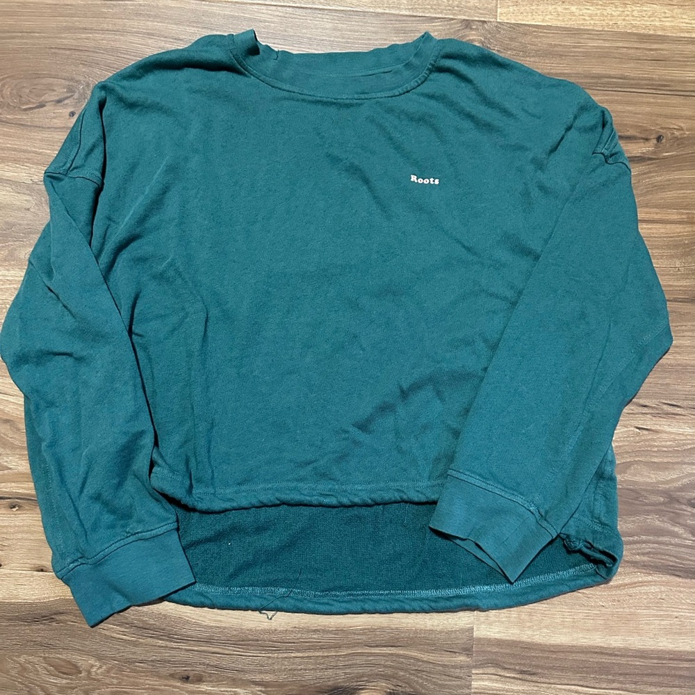 Roots crew sweatshirt